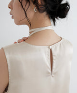 サテンアシメブラウス