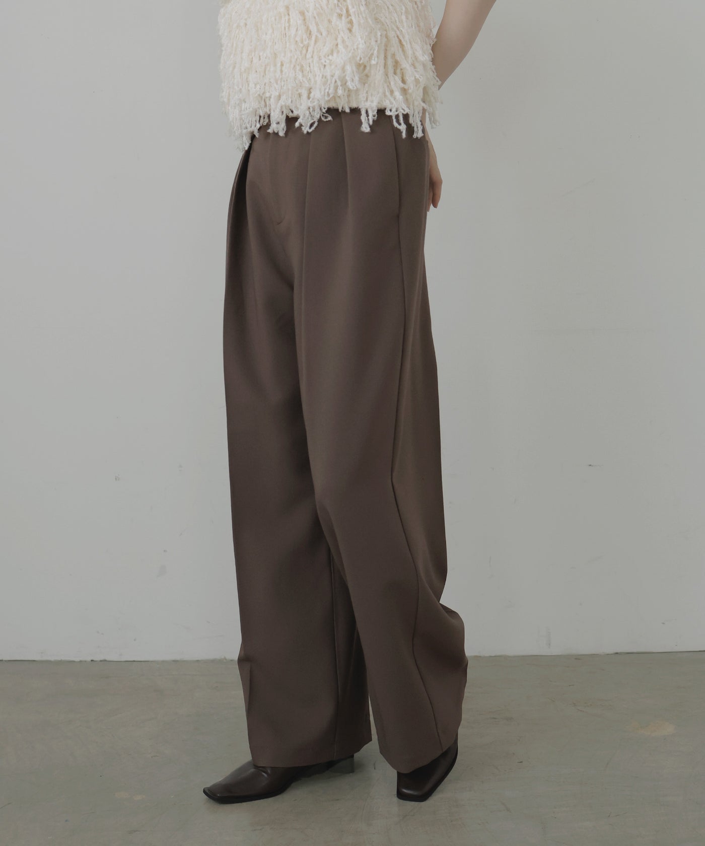 ツータックワイドパンツ – LIAN