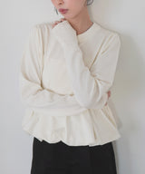 ペプラムニットプルオーバー