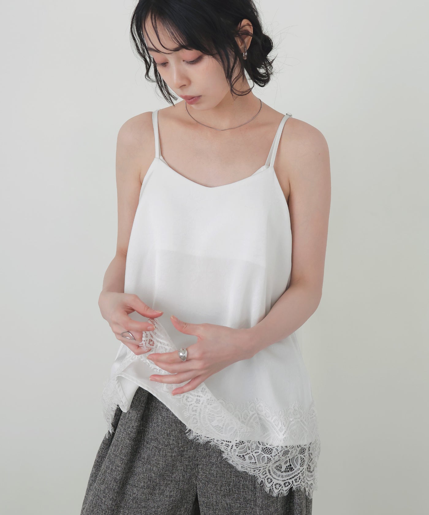 一部予約商品】レースサテンキャミ – LIAN