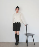 ペプラムニットプルオーバー