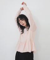 ペプラムニットプルオーバー