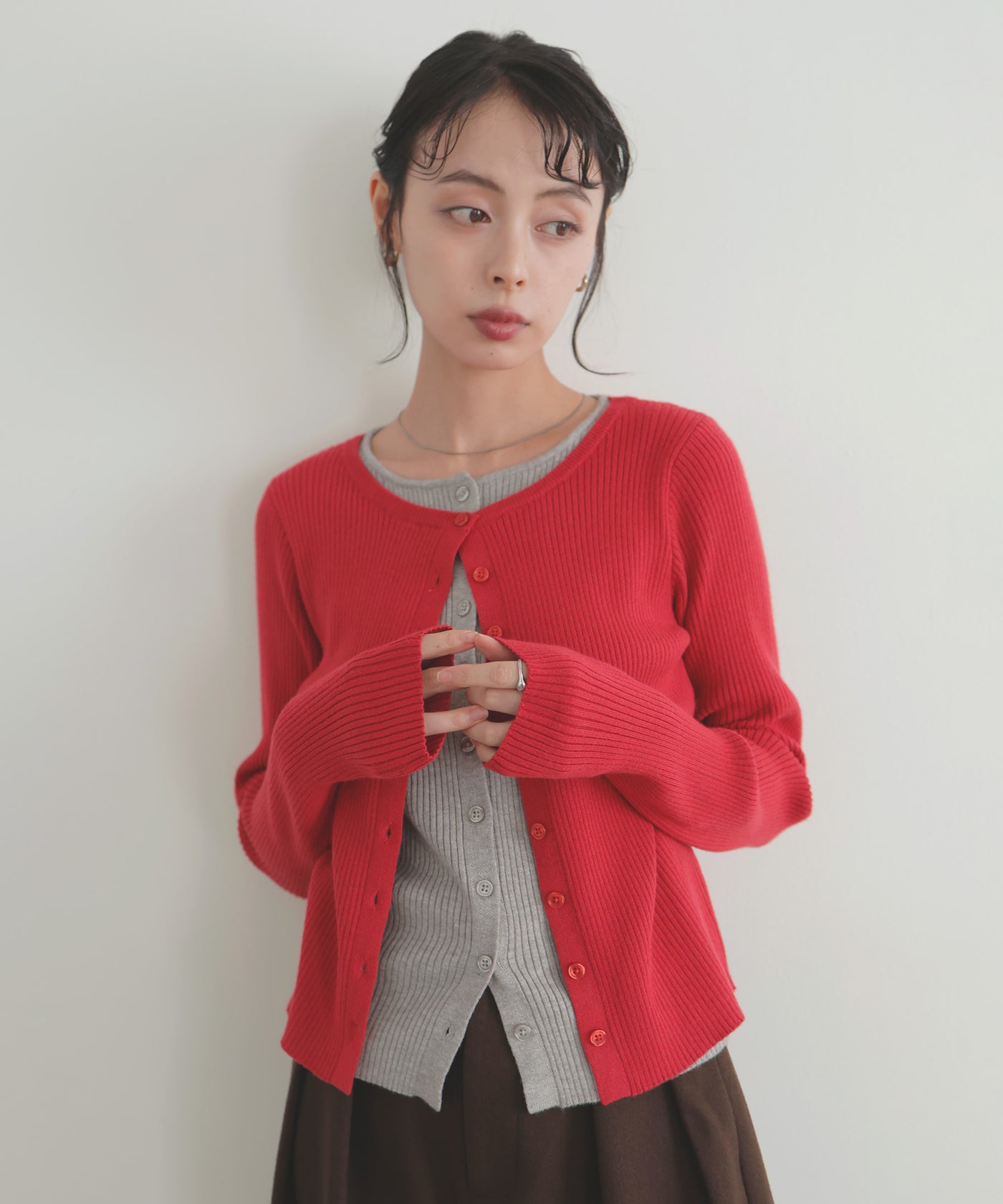 レイヤードバイカラークルーネックカーディガン – LIAN