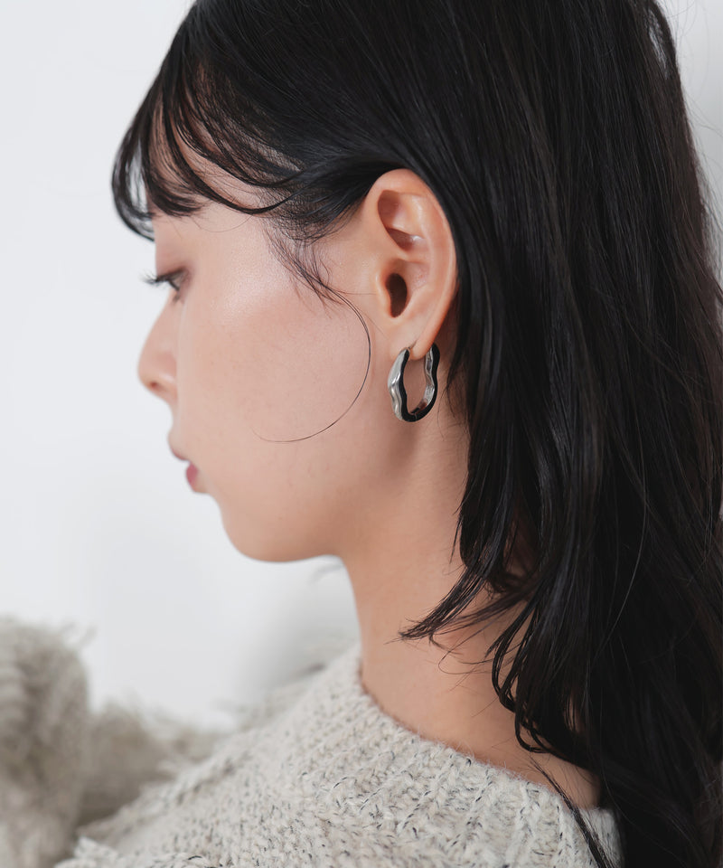 ニュアンスフープピアス