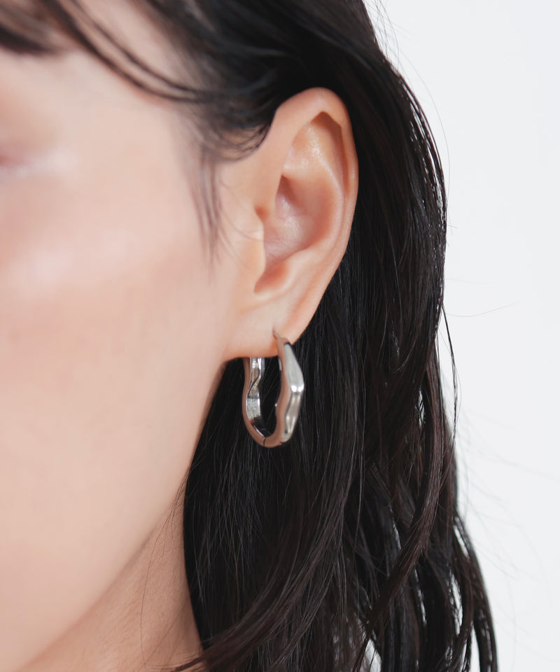 ニュアンスフープピアス