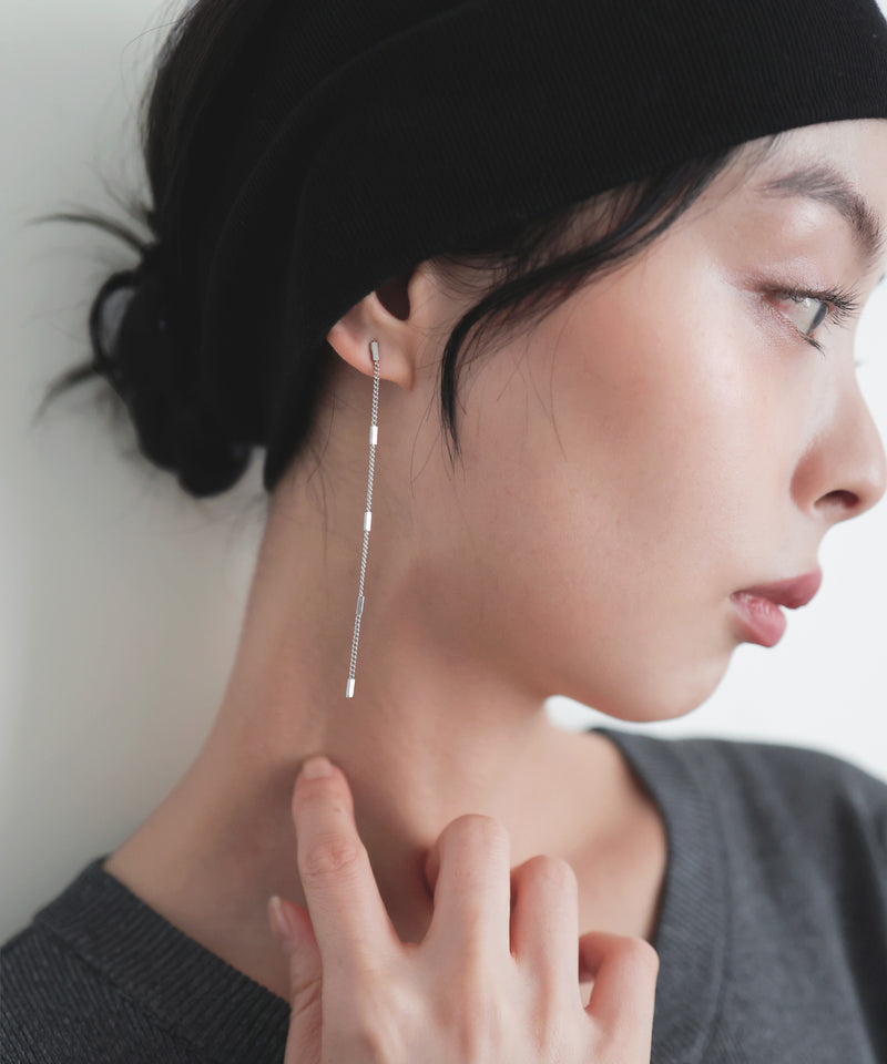 ラインロングピアス