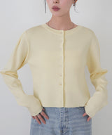 クリアボタンニットカーディガン