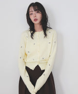 フラワー刺繍ニットカーディガン