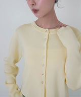 クリアボタンニットカーディガン