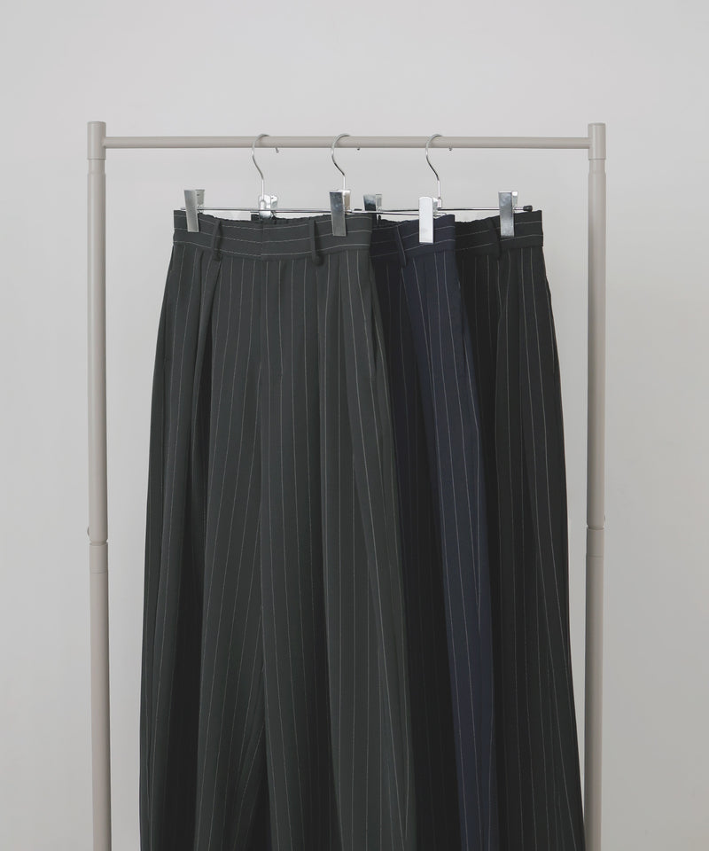 ストライプタックパンツ